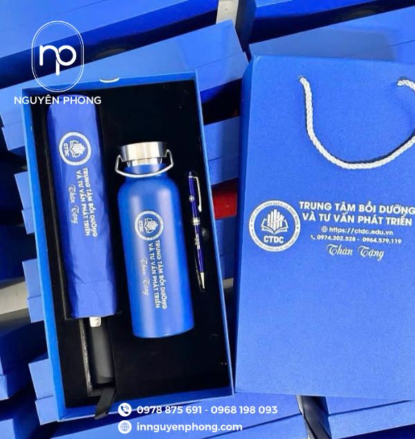 in-hop-dung-o-du-lam-qua-tang 